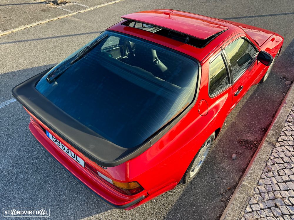 Porsche 944 Turbo S - 14
