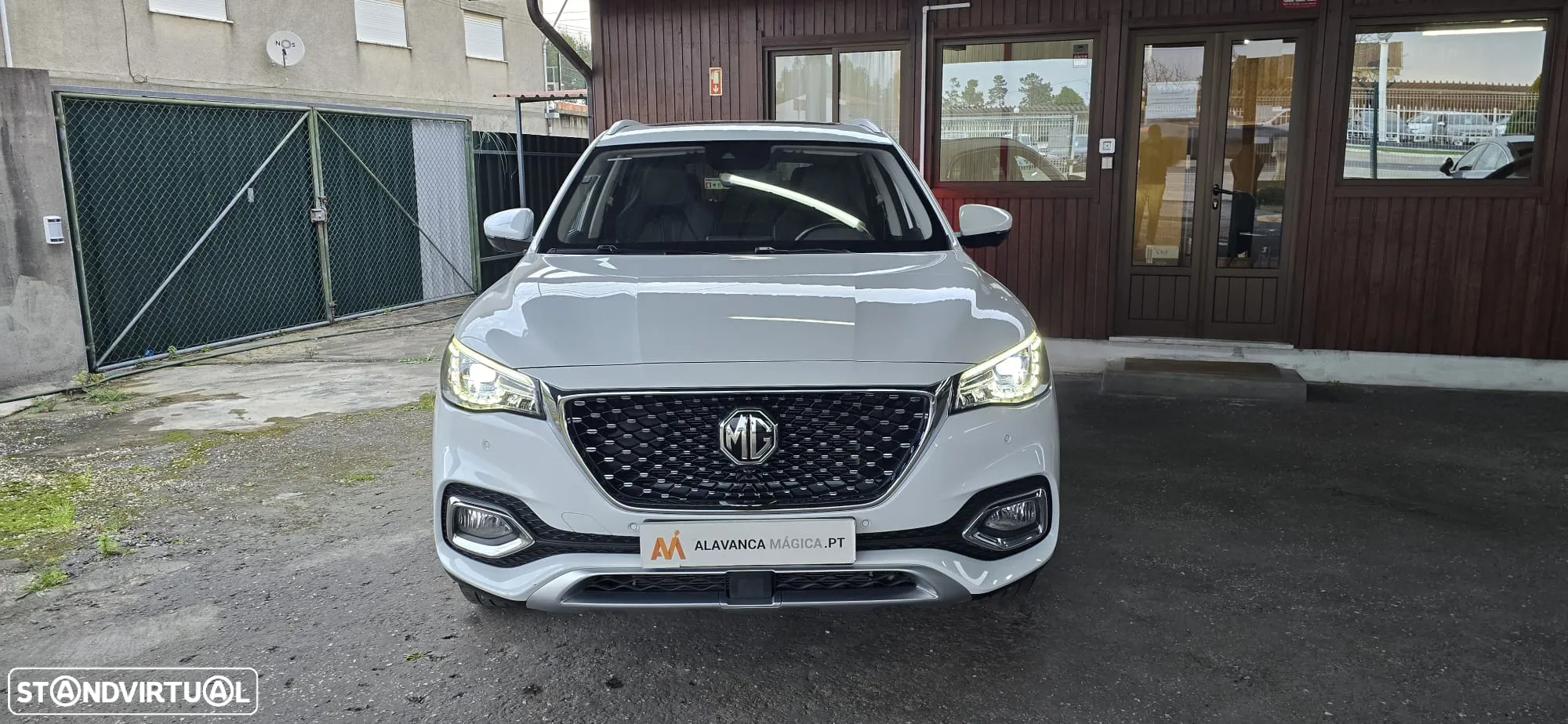 MG EHS 1.5 T-GDI Plug-in Hybrid Luxury - 12