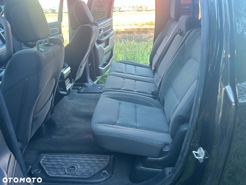 RAM 1500 - 17