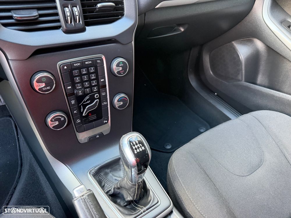 Volvo V40 2.0 D2 Momentum - 13