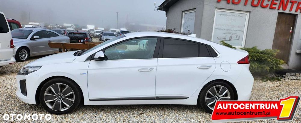 Hyundai IONIQ - 21