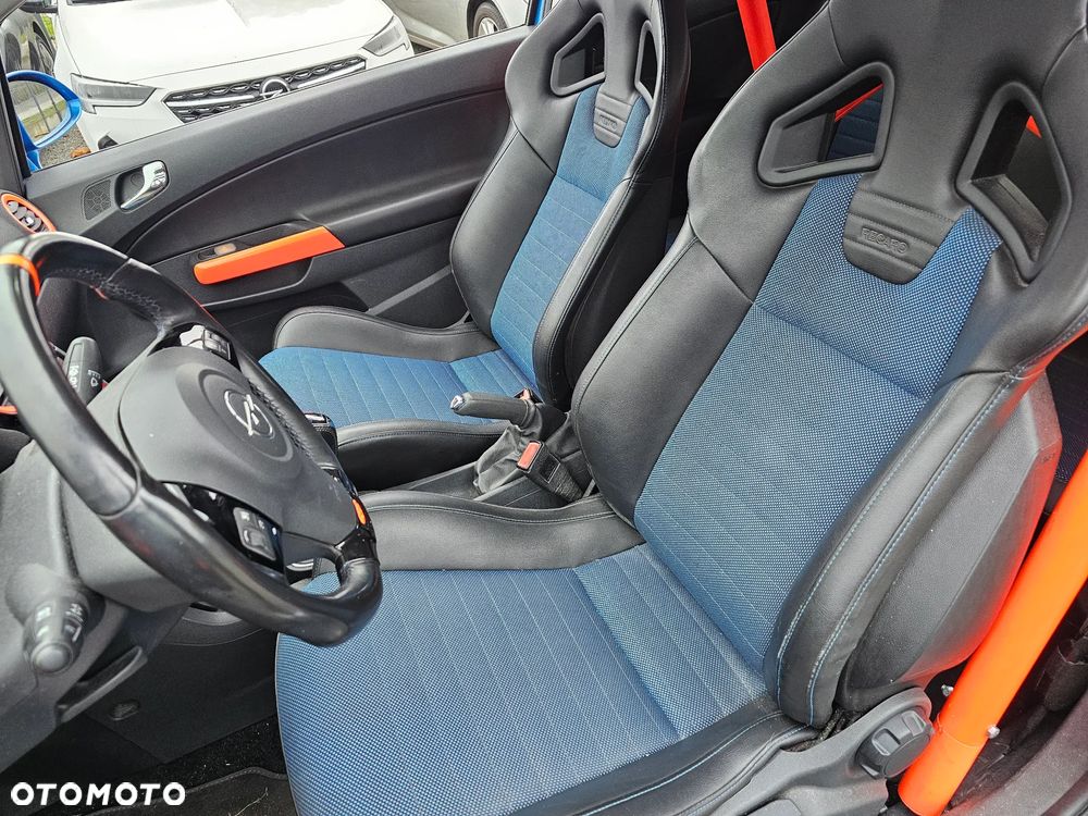 Opel Corsa 1.6 Turbo OPC - 18