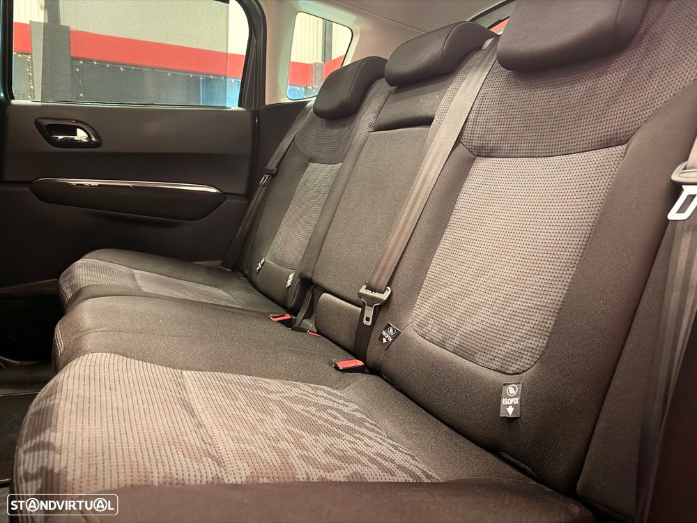 Peugeot 3008 1.6 HDi Executive - 7
