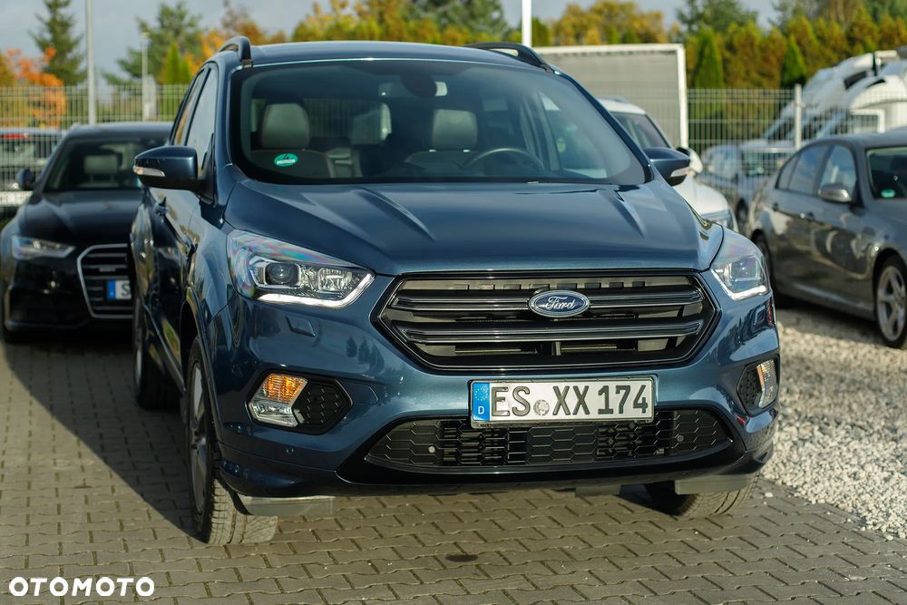 Ford Kuga 1.5 EcoBoost 2x4 ST-Line - 3
