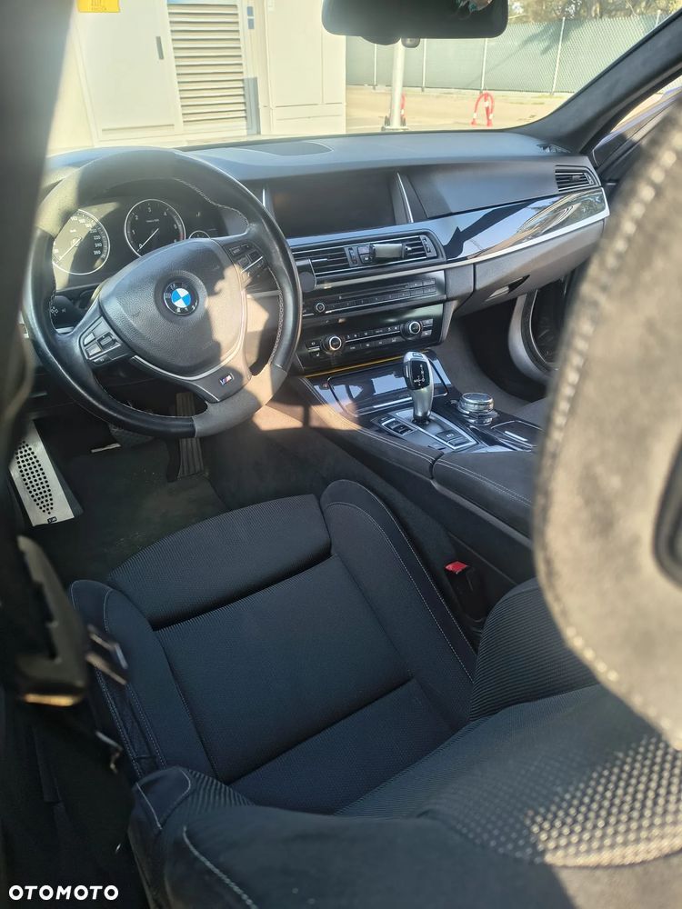 BMW Seria 5 520d M Sport - 25