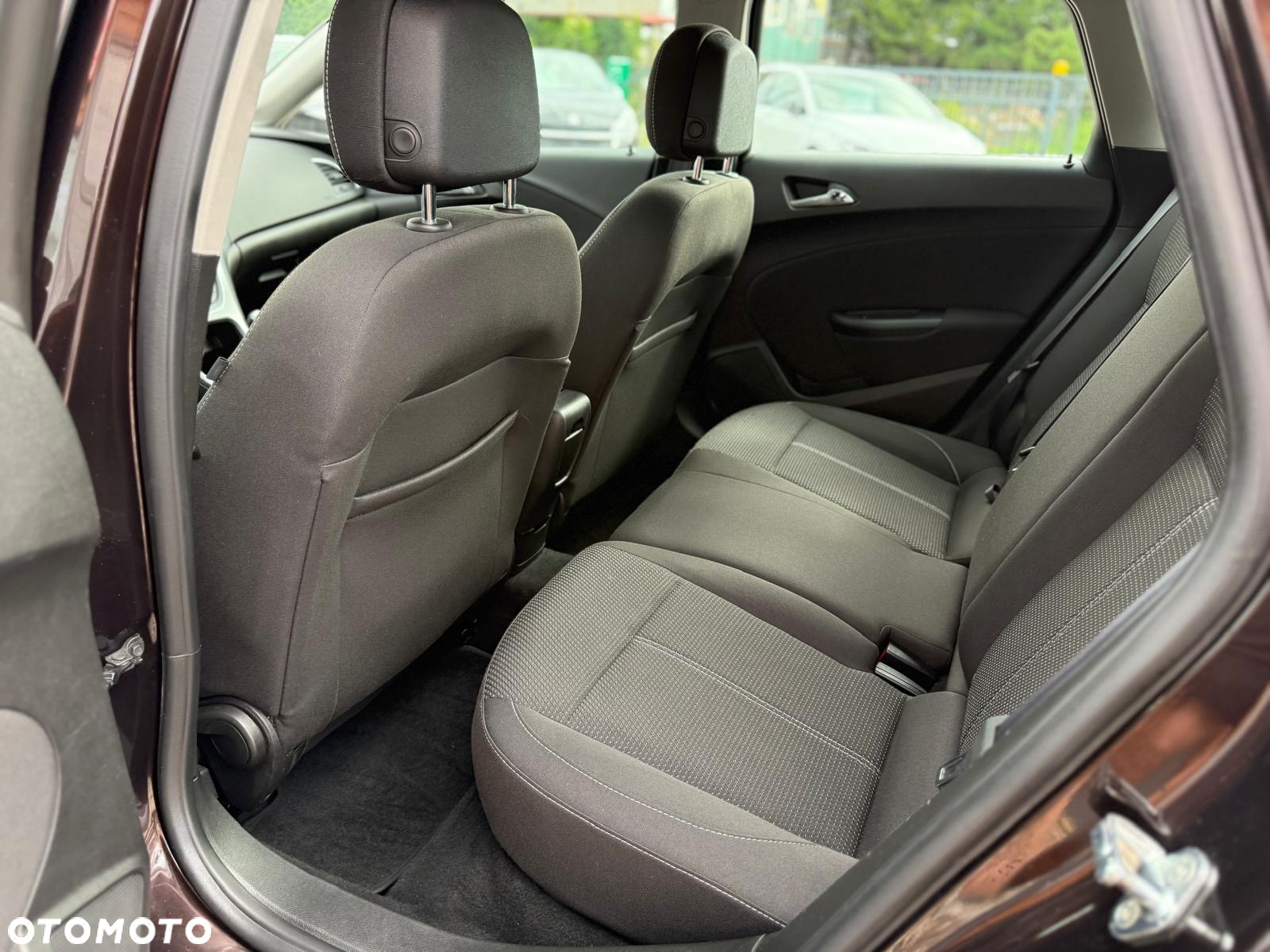 Opel Astra IV 1.7 CDTI Cosmo - 10