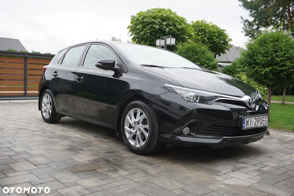 Toyota Auris 1.6 Prestige - 8