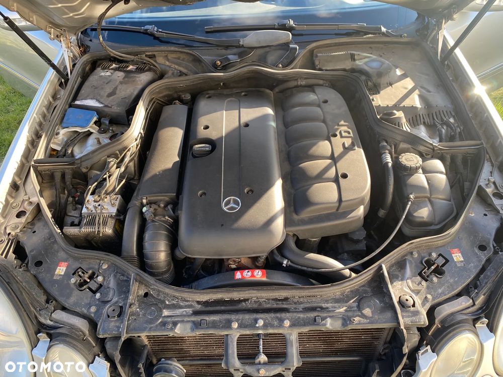 Mercedes-Benz Klasa E 280 CDI Avantgarde DPF - 20