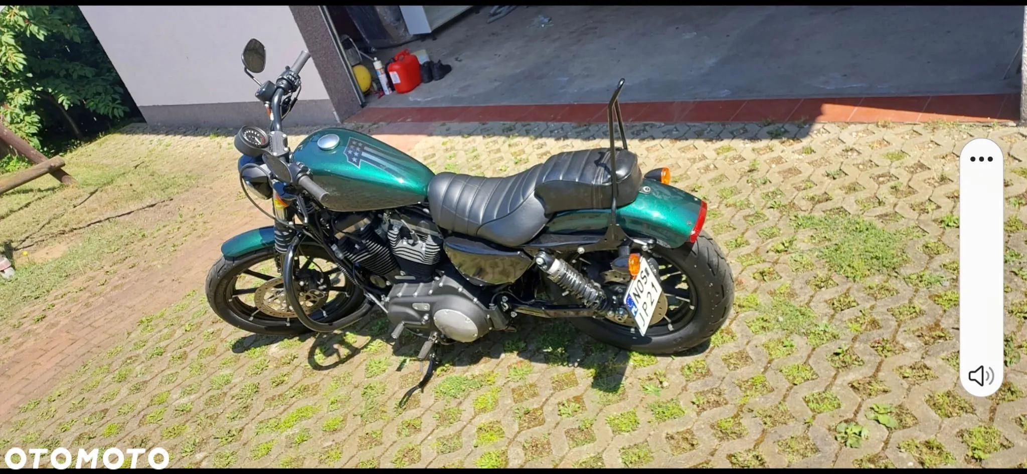 Harley-Davidson Sportster Iron 883 - 1