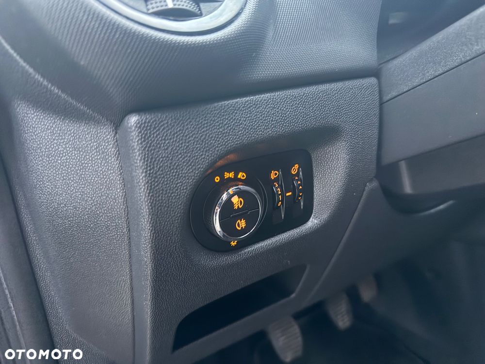 Opel Corsa 1.4 16V Enjoy - 16