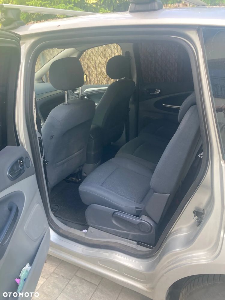 Ford S-Max - 10