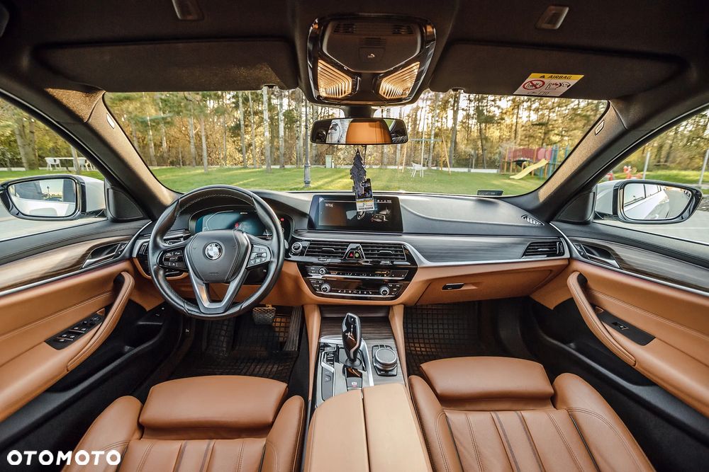 BMW Seria 5 530e iPerformance xDrive Luxury Line - 10