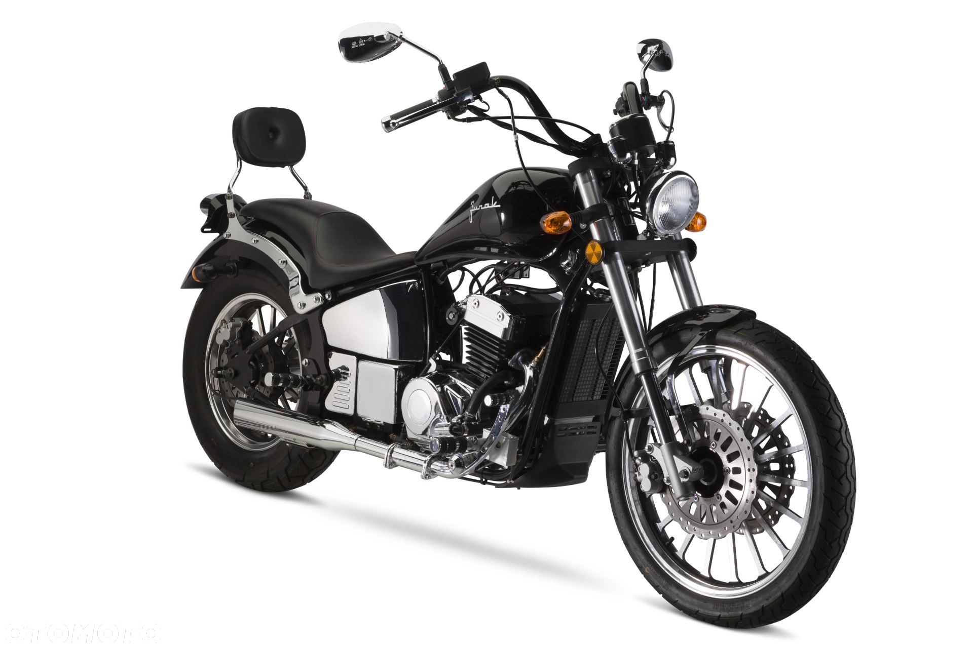Junak M16 - 11
