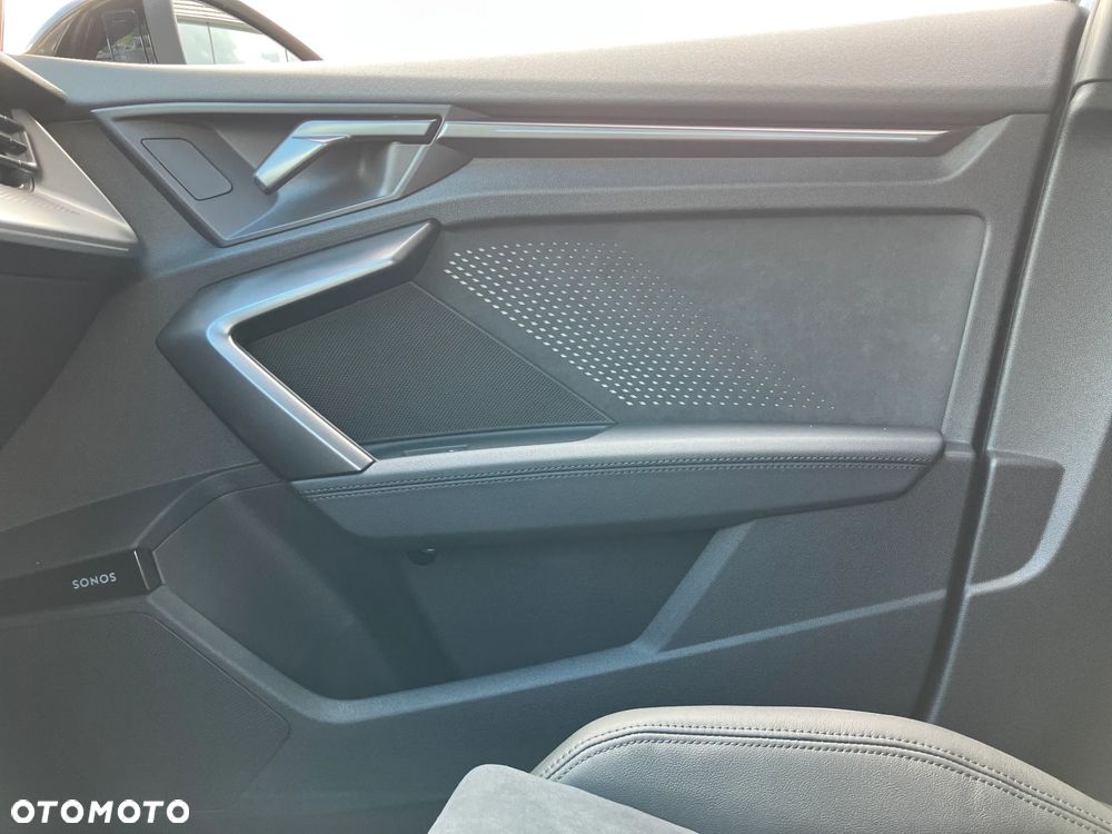 Audi RS3 Limousine - 27