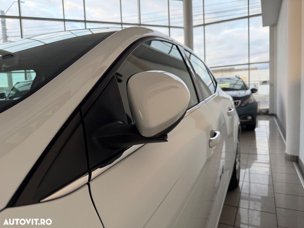 Renault Megane ENERGY dCi Zen - 32