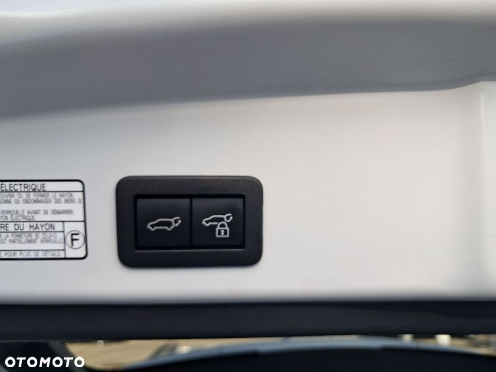 Toyota Corolla Cross 2.0 Hybrid Style - 28