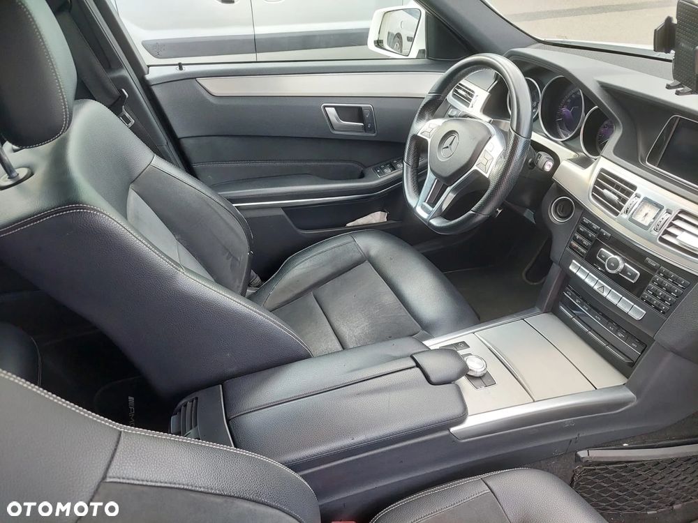 Mercedes-Benz E-Class 2013 photo 4