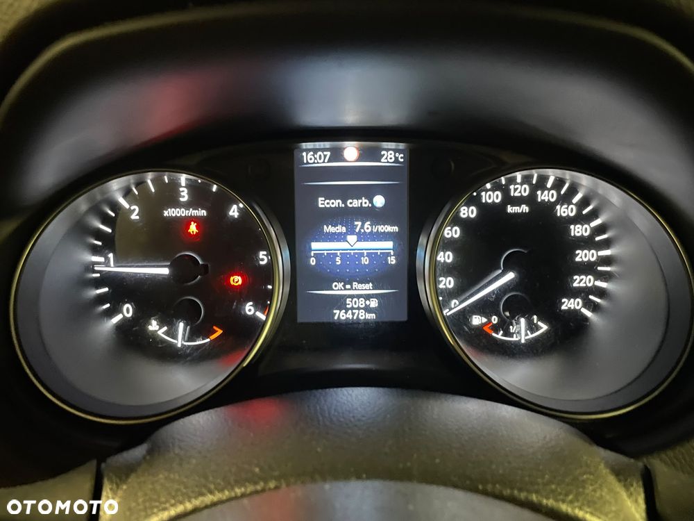 Nissan Qashqai 1.5 dCi Tekna+ - 8