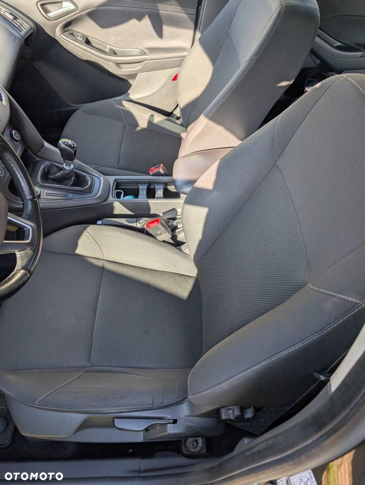 Ford Focus 1.5 EcoBlue Active - 6