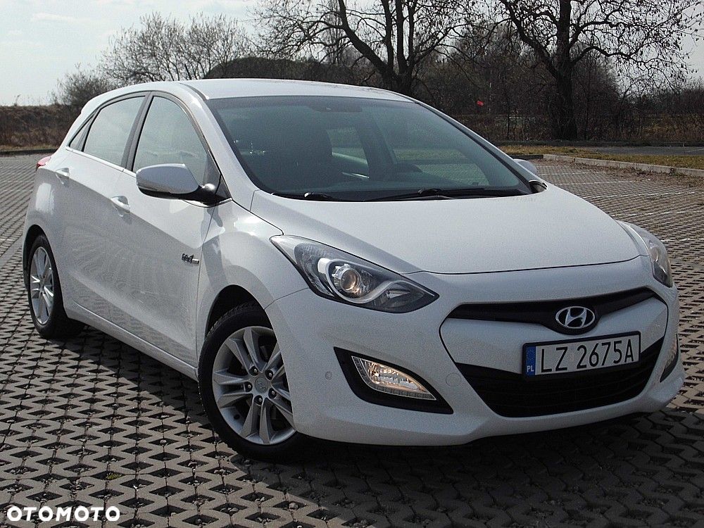 Hyundai i30 1.6 CRDi Fifa World Cup Edition - 15