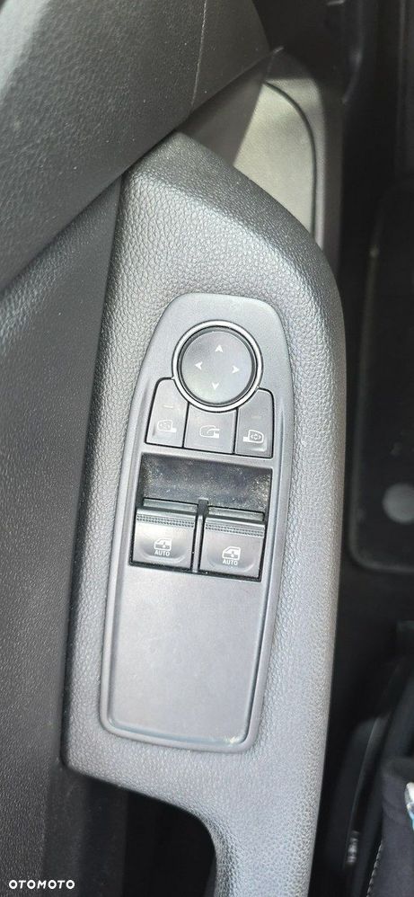 Renault Clio - 28