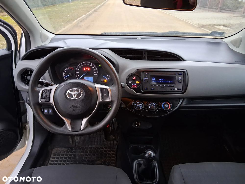 Toyota Yaris 1.0 Active - 8