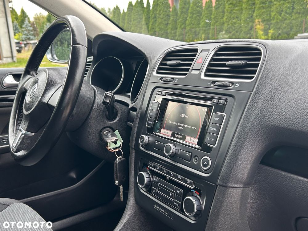 Volkswagen Golf 1.6 TDI DPF Comfortline - 31