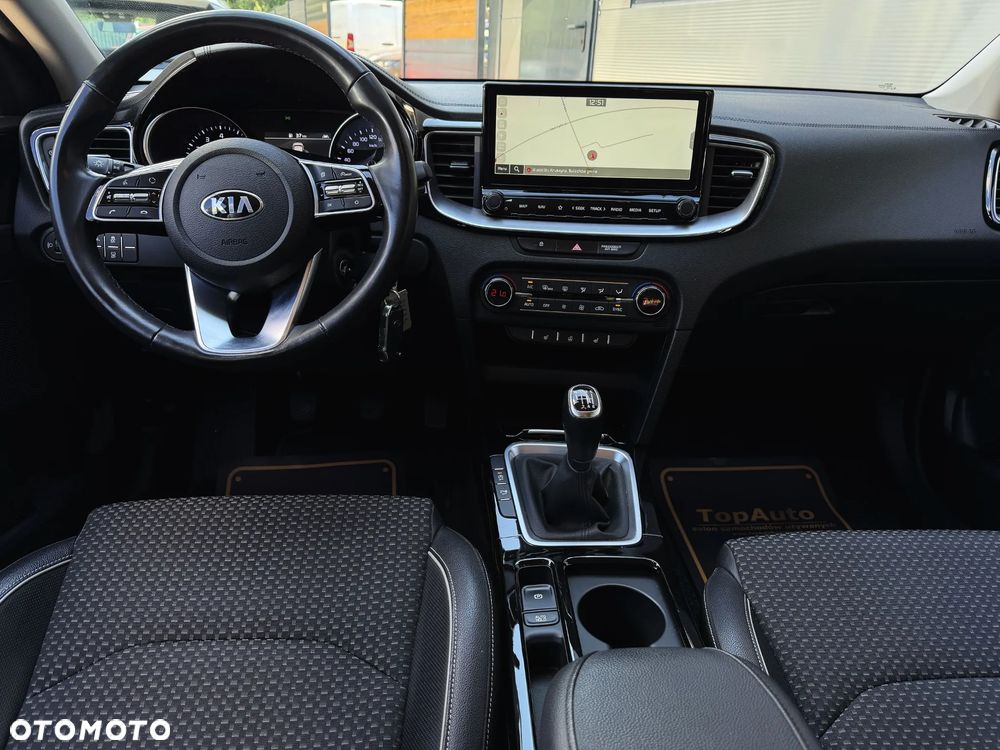 Kia XCeed 1.4 T-GDI L Business Line - 26