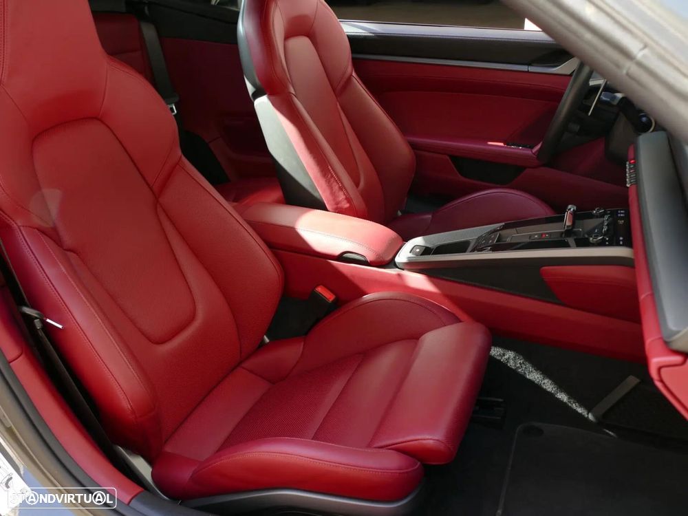 Porsche 911 (992) Carrera S PDK - 38