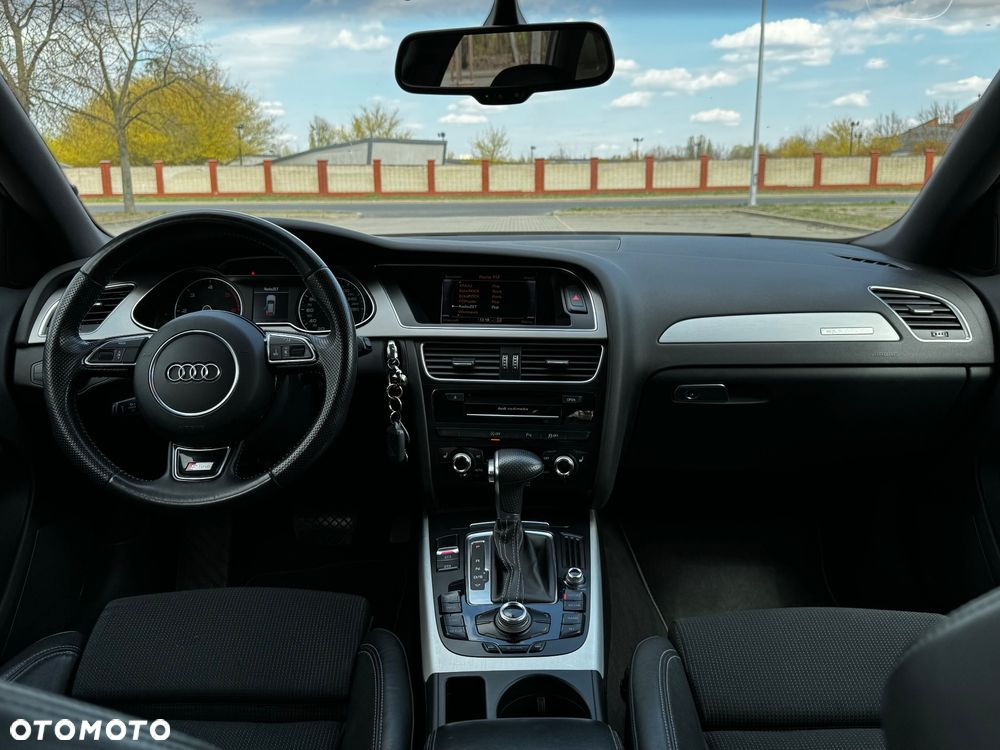 Audi A4 Avant 2.0 TDI DPF quattro S tronic S line Sportpaket - 22