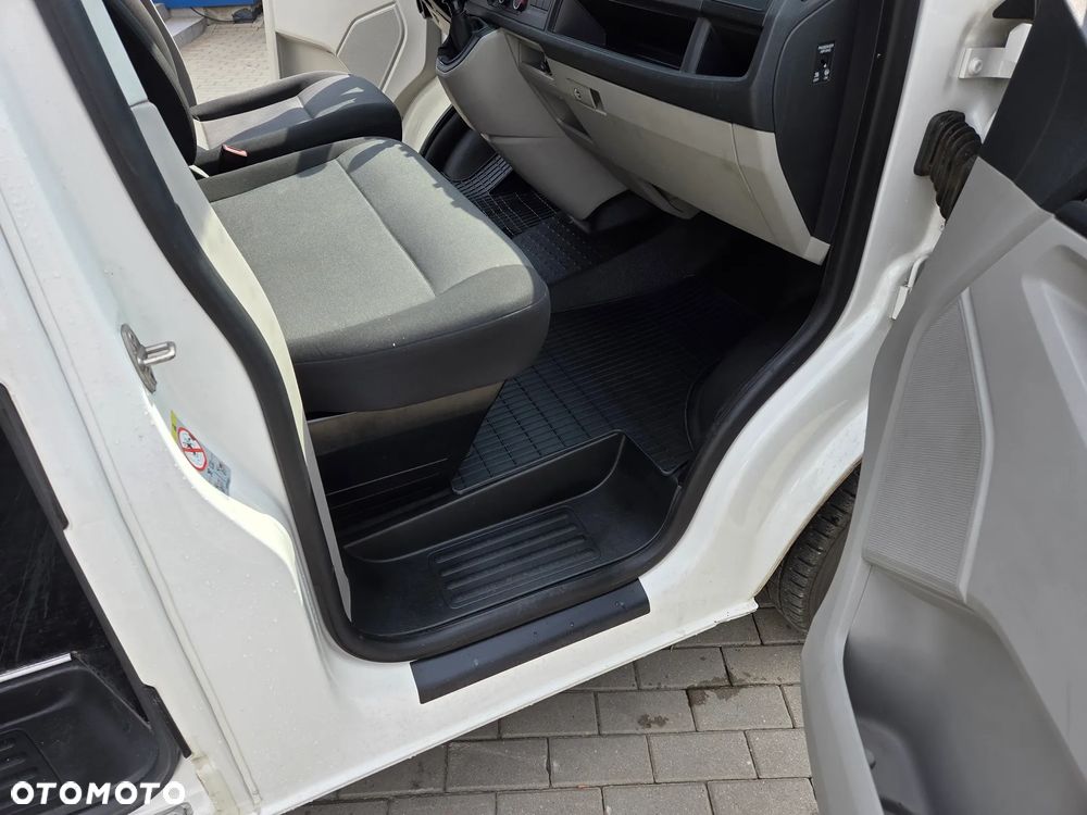Volkswagen Transporter L2H1 - 23