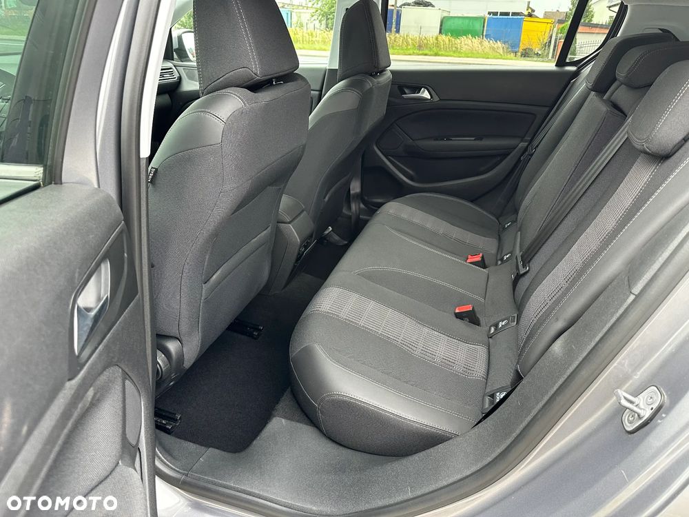 Peugeot 308 - 18