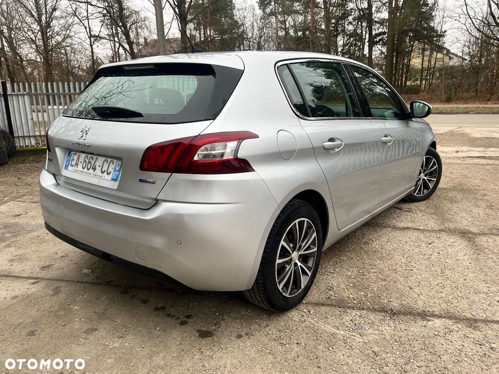 Peugeot 308 1.2 PureTech Allure S&S - 5