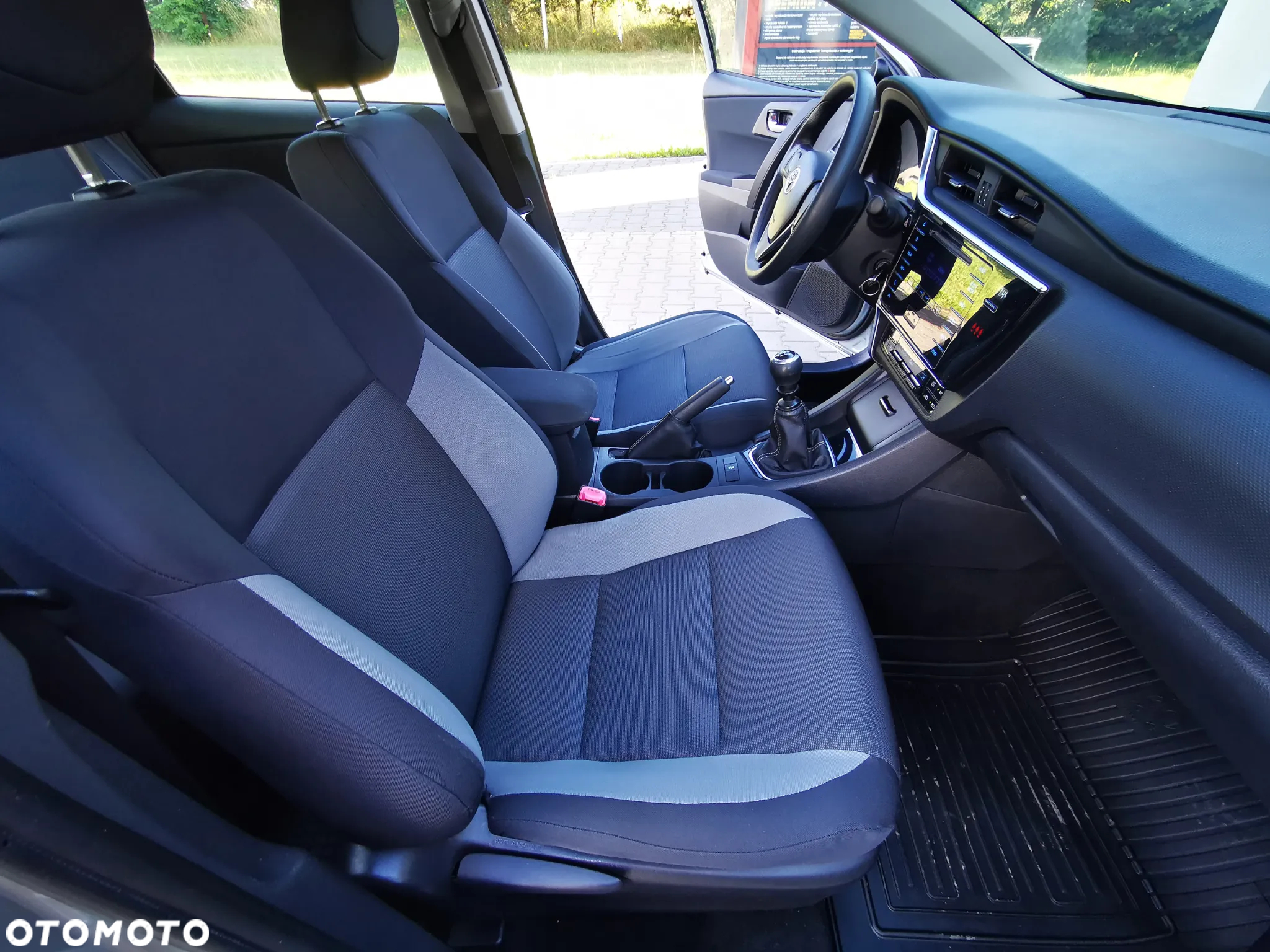 Toyota Auris 1.33 Dual-VVT-i Life - 13