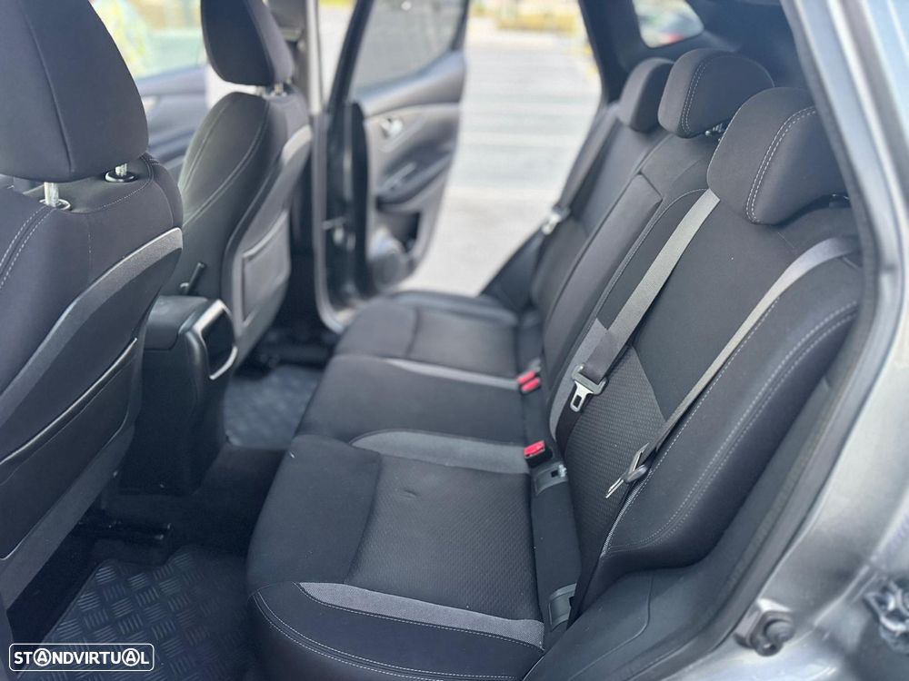 Nissan Qashqai 1.6 dCi Xtronic TEKNA - 8