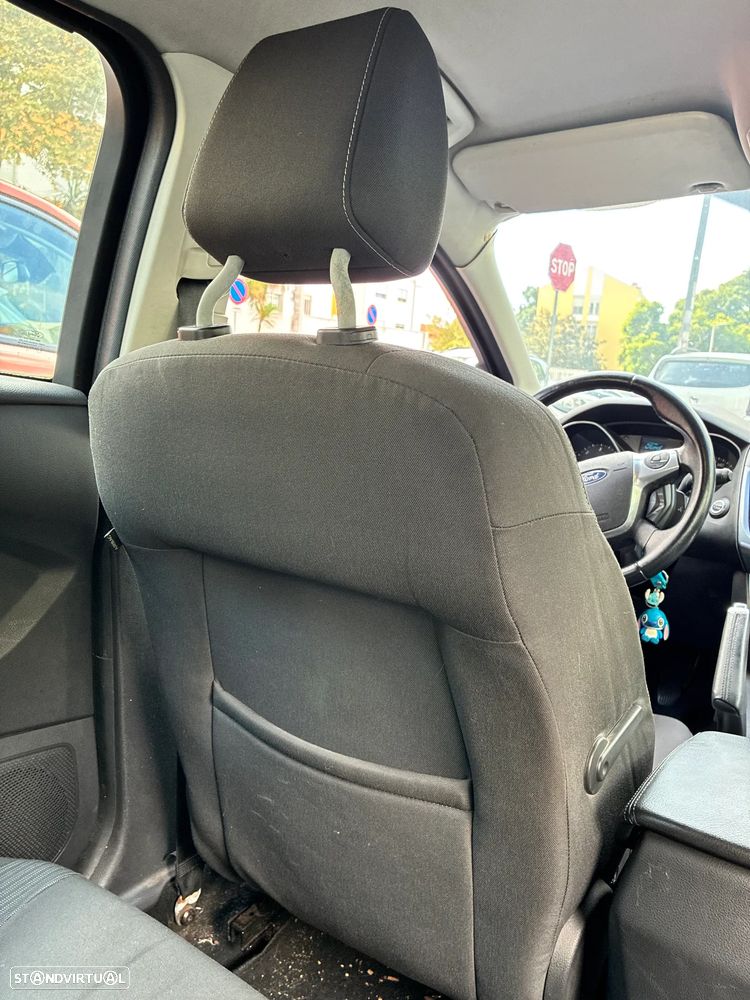 Ford Focus SW 1.6 TDCi Titanium - 21