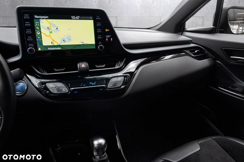 Toyota C-HR Lounge - 19