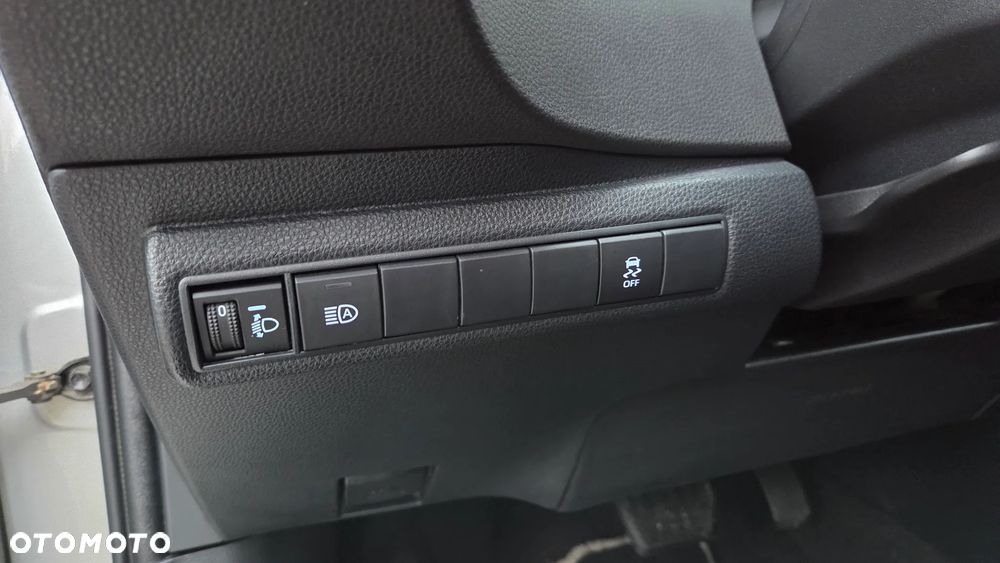 Toyota Corolla 1.8 Hybrid Executive - 16