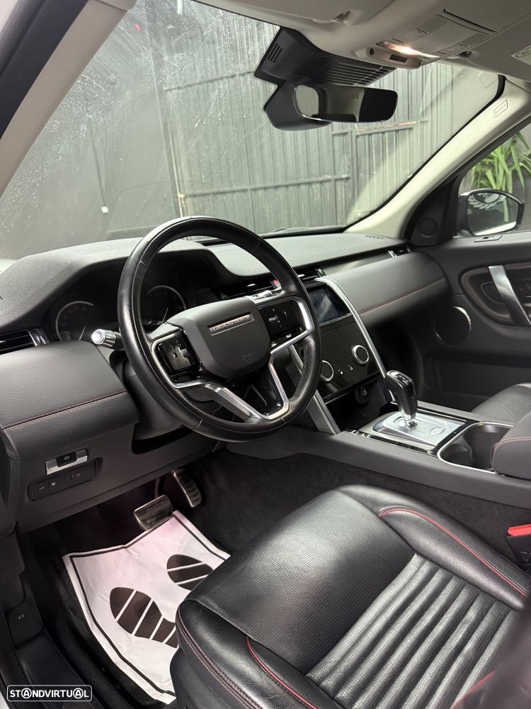Land Rover Discovery Sport P300e R-Dynamic SE - 20