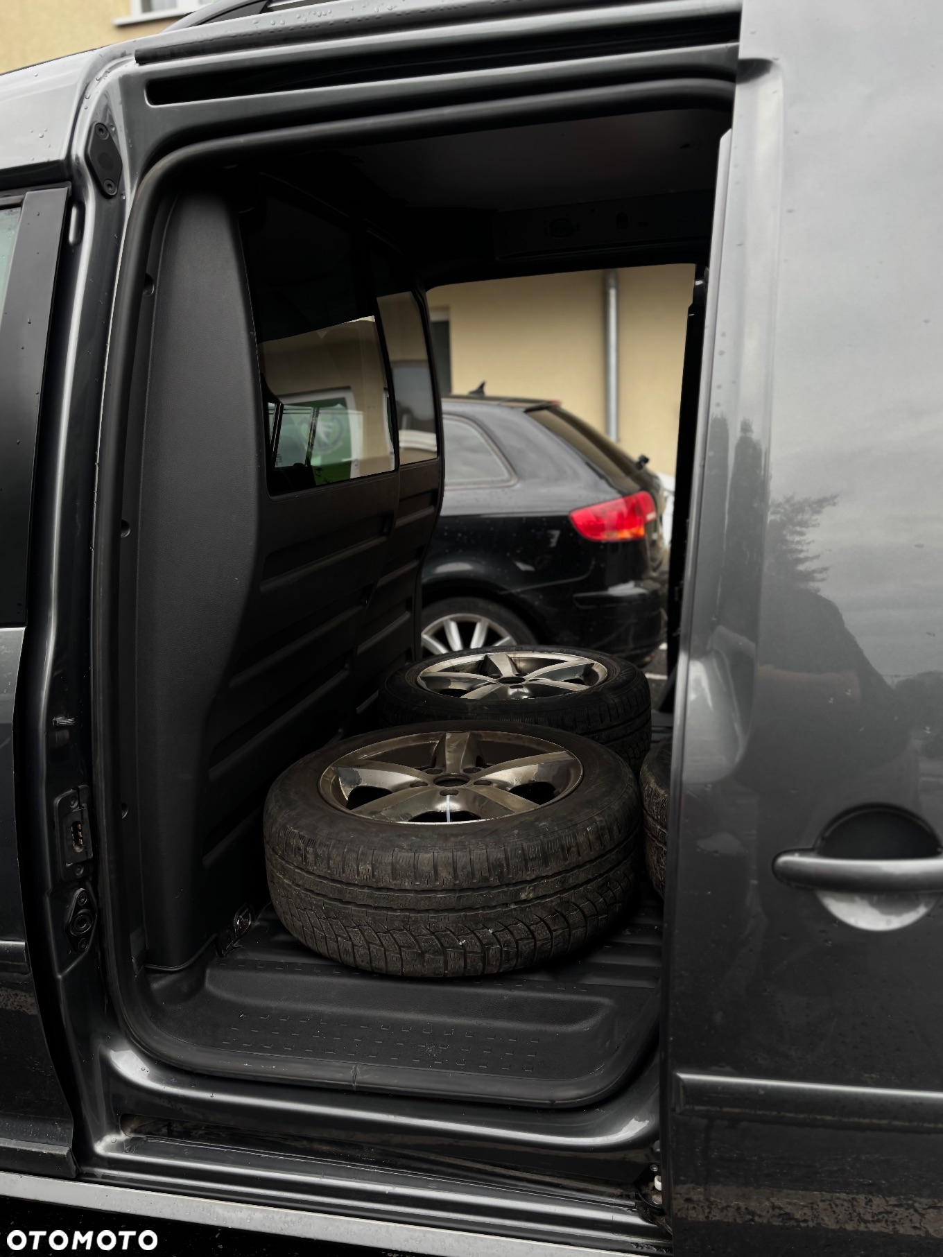 Volkswagen Caddy - 17