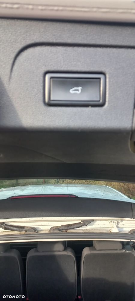 Volkswagen Touran - 15