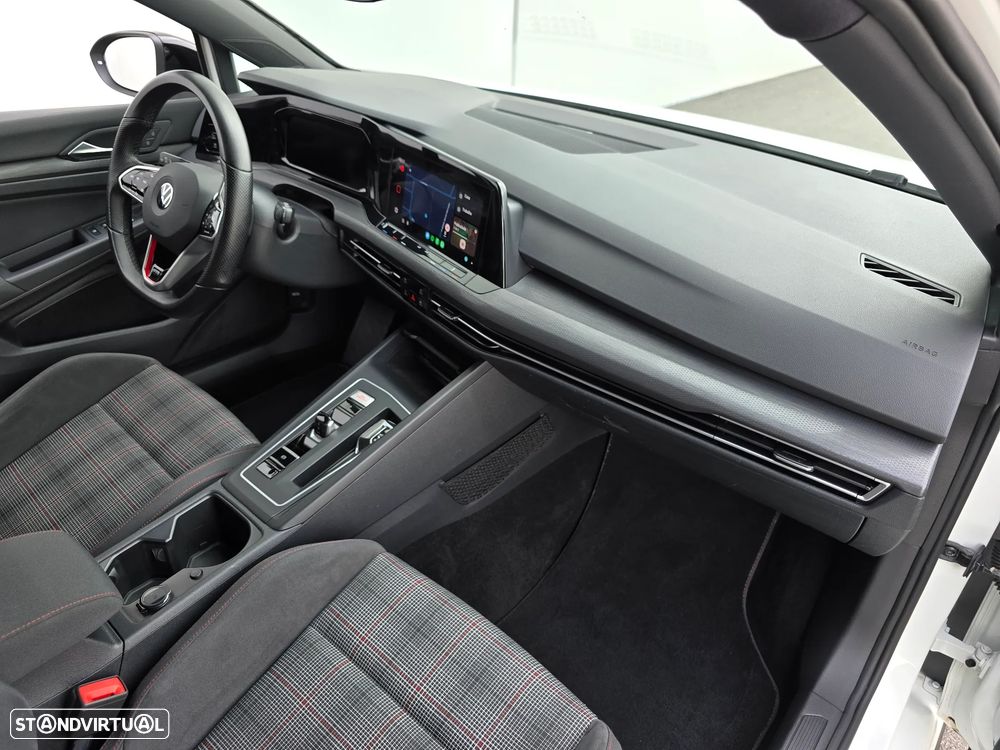 VW Golf 2.0 TSI GTI DSG - 37