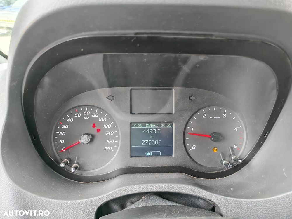 Mercedes-Benz Sprinter - 7