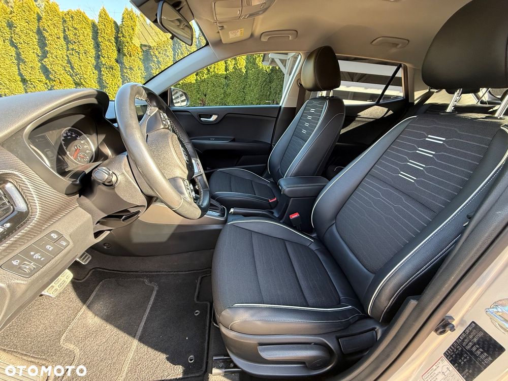 Kia Stonic 1.0 T-GDI GT Line DCT - 16