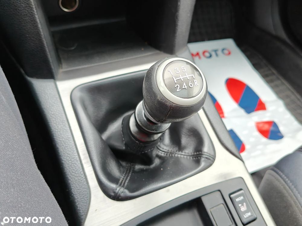 Subaru Legacy 2.0D Sport - 24