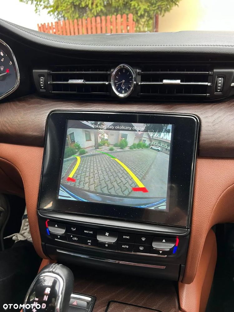 Maserati Quattroporte - 15