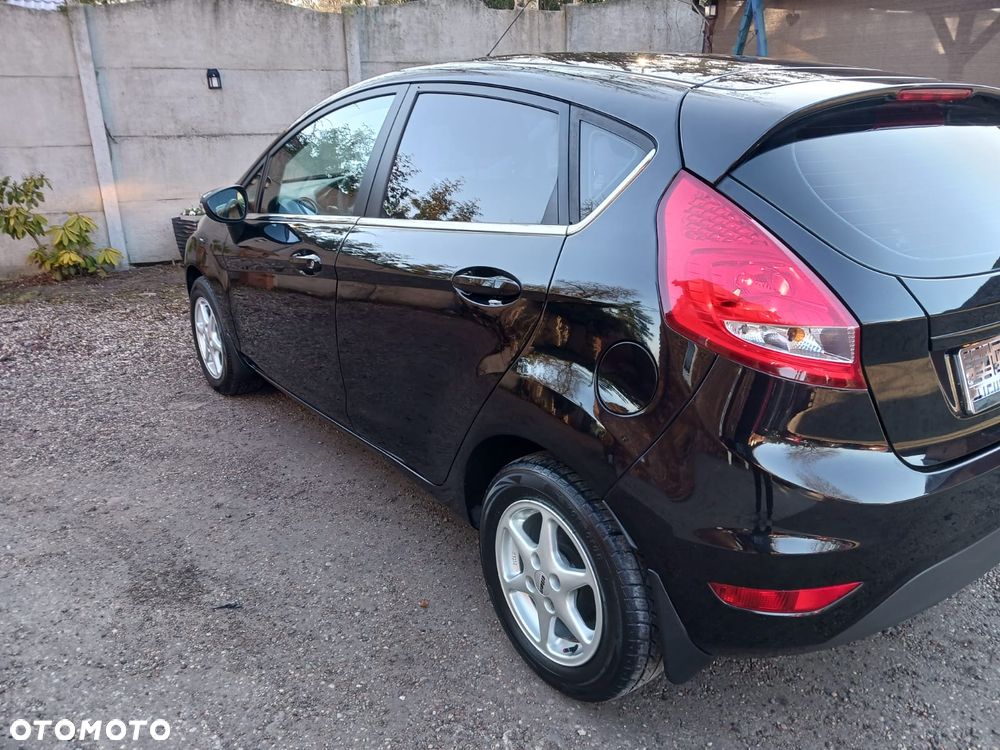 Ford Fiesta 1.6 TDCi DPF Gold X - 5