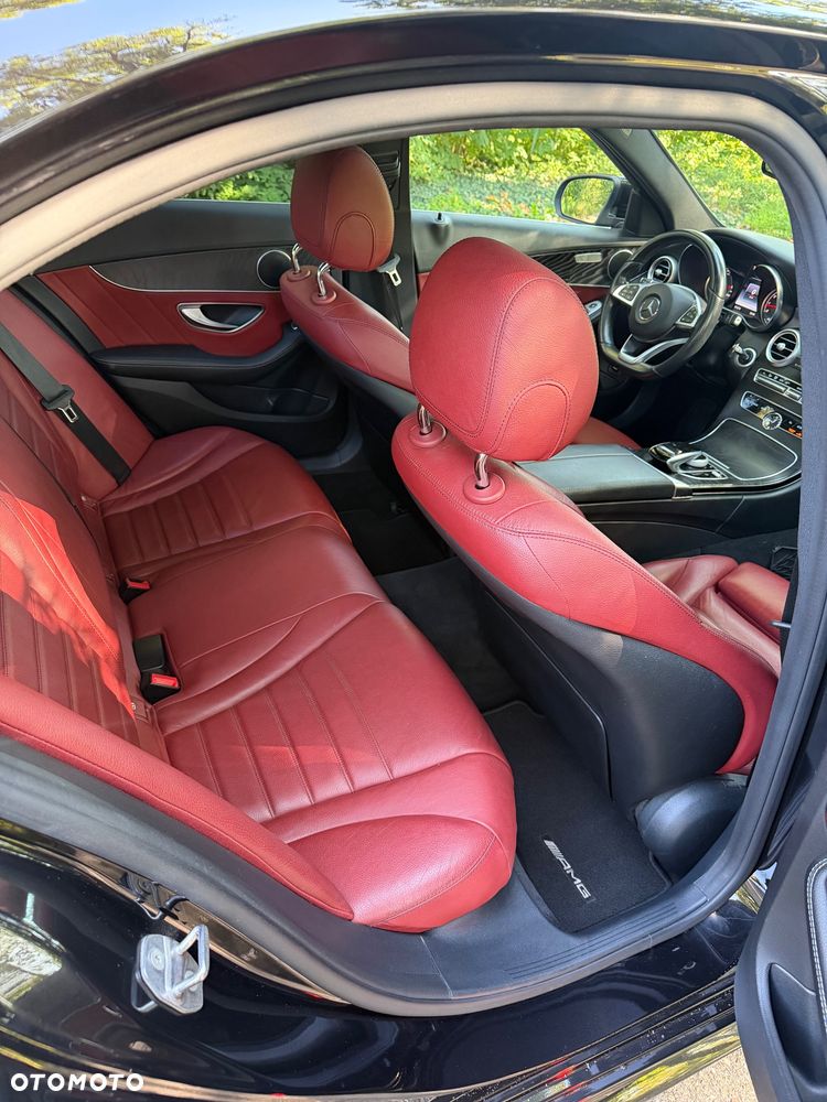Mercedes-Benz Klasa C 400 4Matic 9G-TRONIC AMG Line - 32