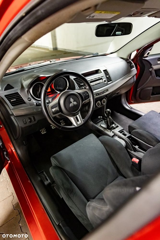 Mitsubishi Lancer Evolution GSR - 8