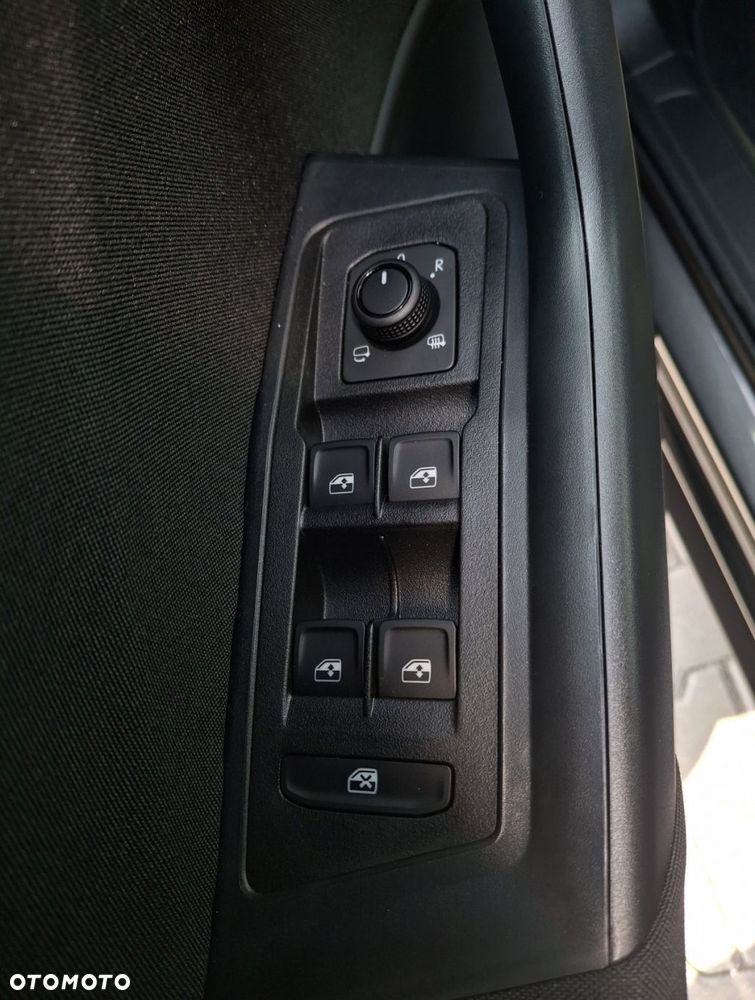 Volkswagen T-Roc 1.5 TSI Style DSG - 10